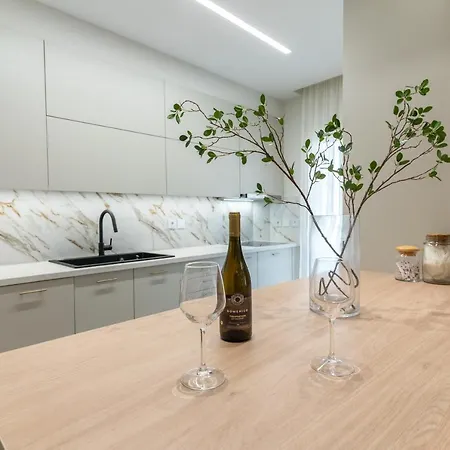 Luxurious&spacious Apartment, 5star Location Free Netflix! Apartamento Heraclión