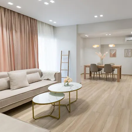 Imeros Centre - Luxurious & Spacious!