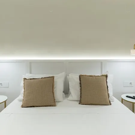 Imeros Centre - Luxurious & Spacious! *